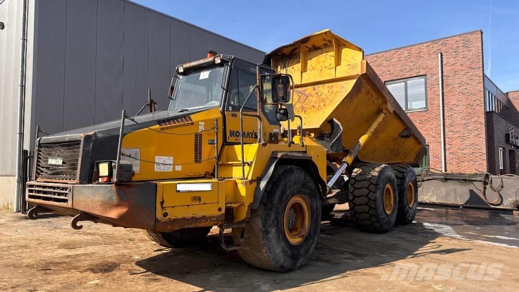 Komatsu HM 400-2 Csuklósdömperek