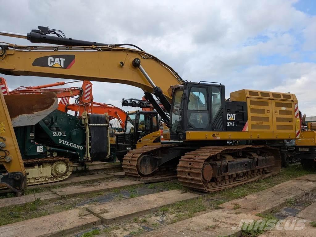 CAT 374F Lánctalpas kotrók