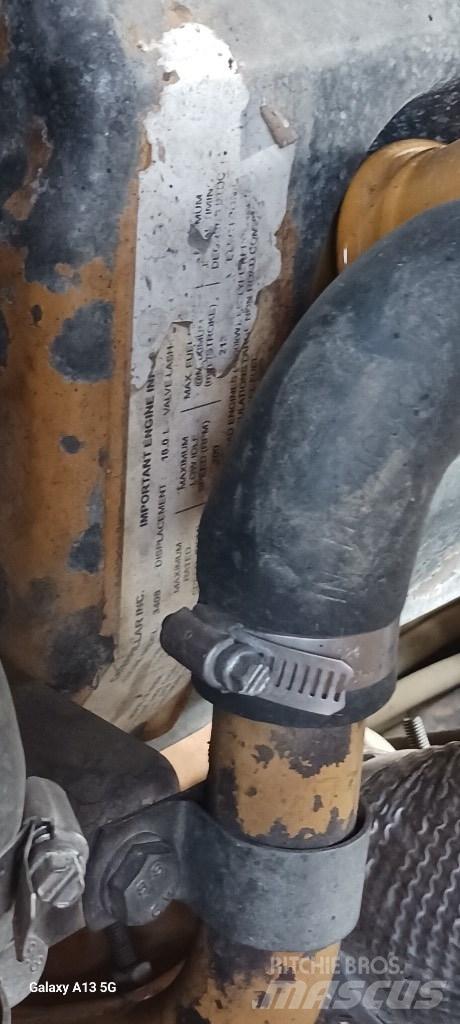 CAT 631 G Földnyesők (szkréperek)