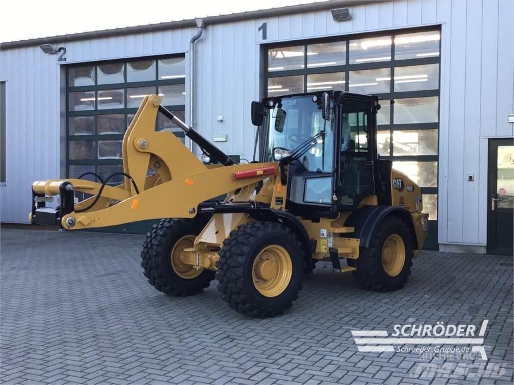 CAT 908 HL-14 Gumikerekes homlokrakodók