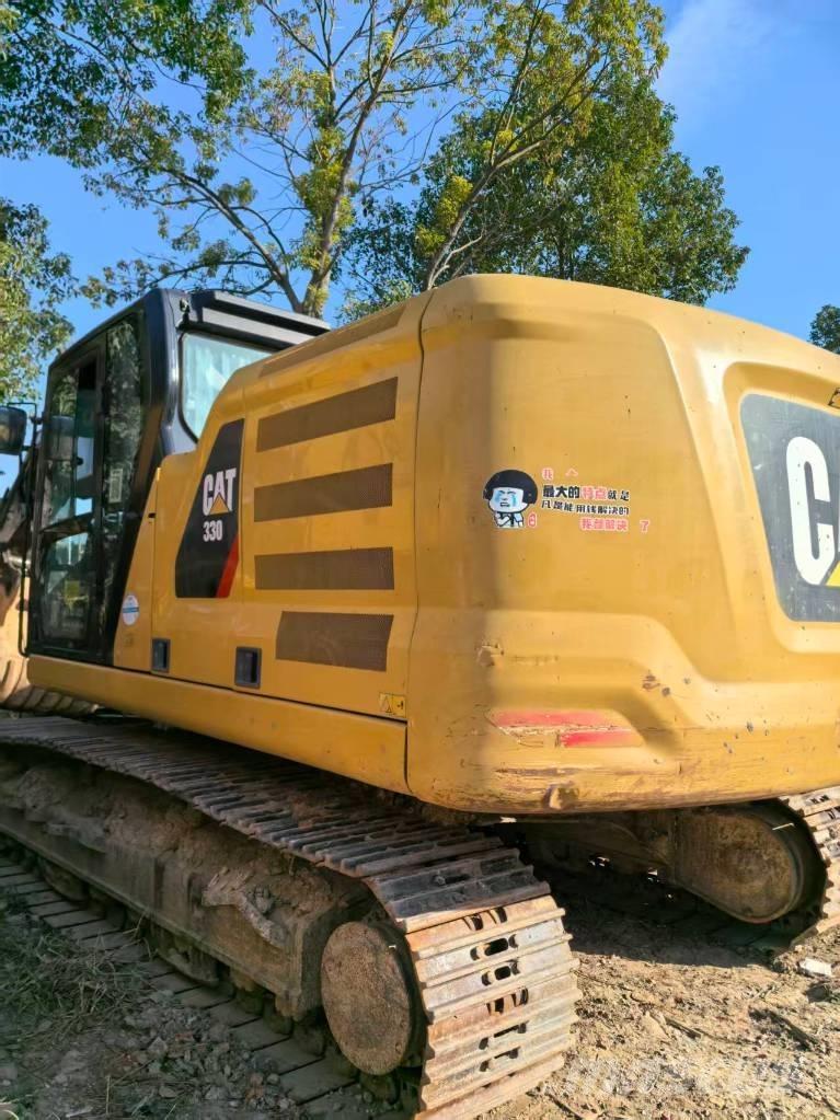 CAT 323 Lánctalpas kotrók