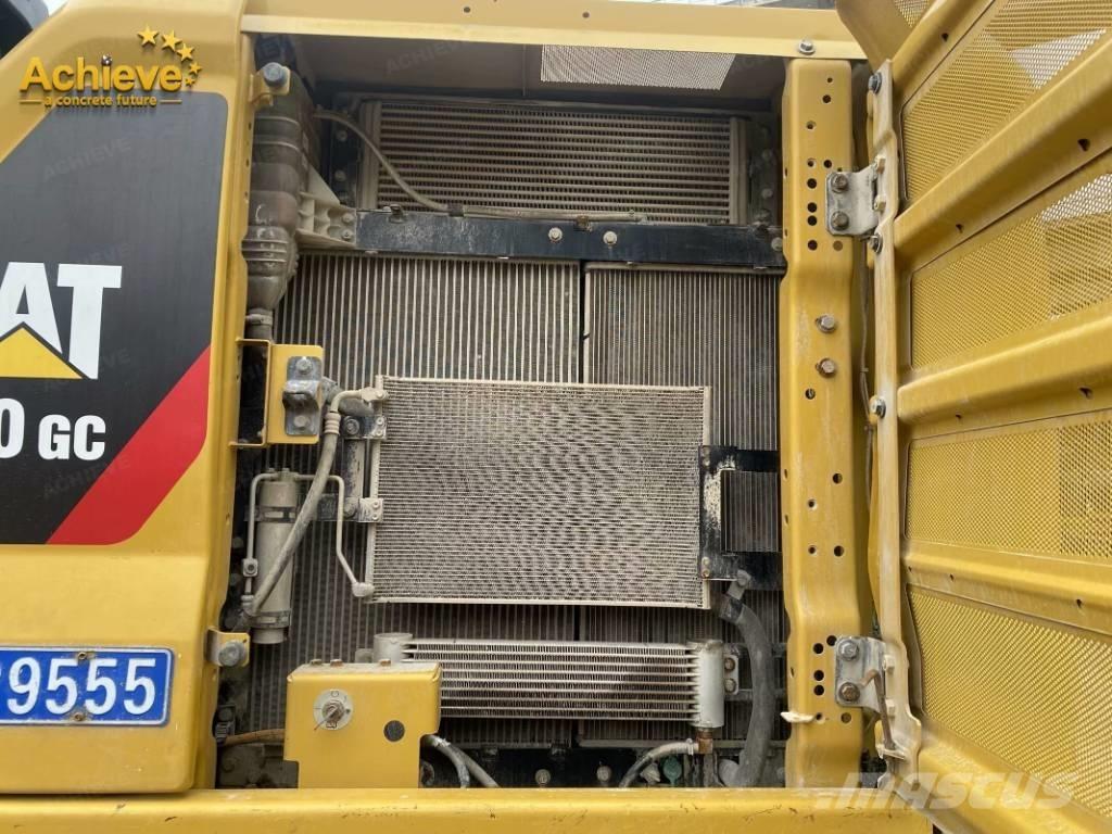 CAT 320GC Lánctalpas kotrók