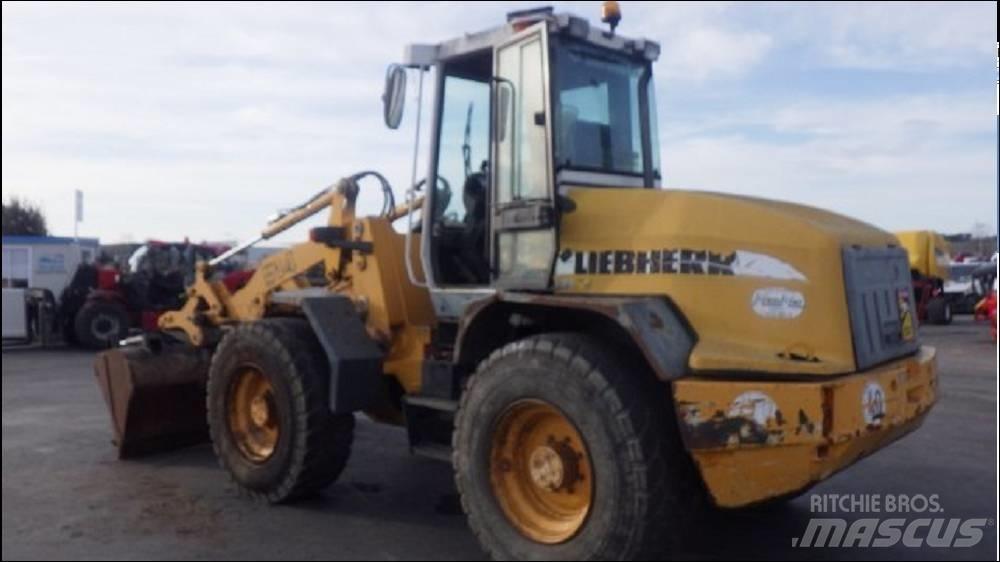 Liebherr 514 Gumikerekes homlokrakodók