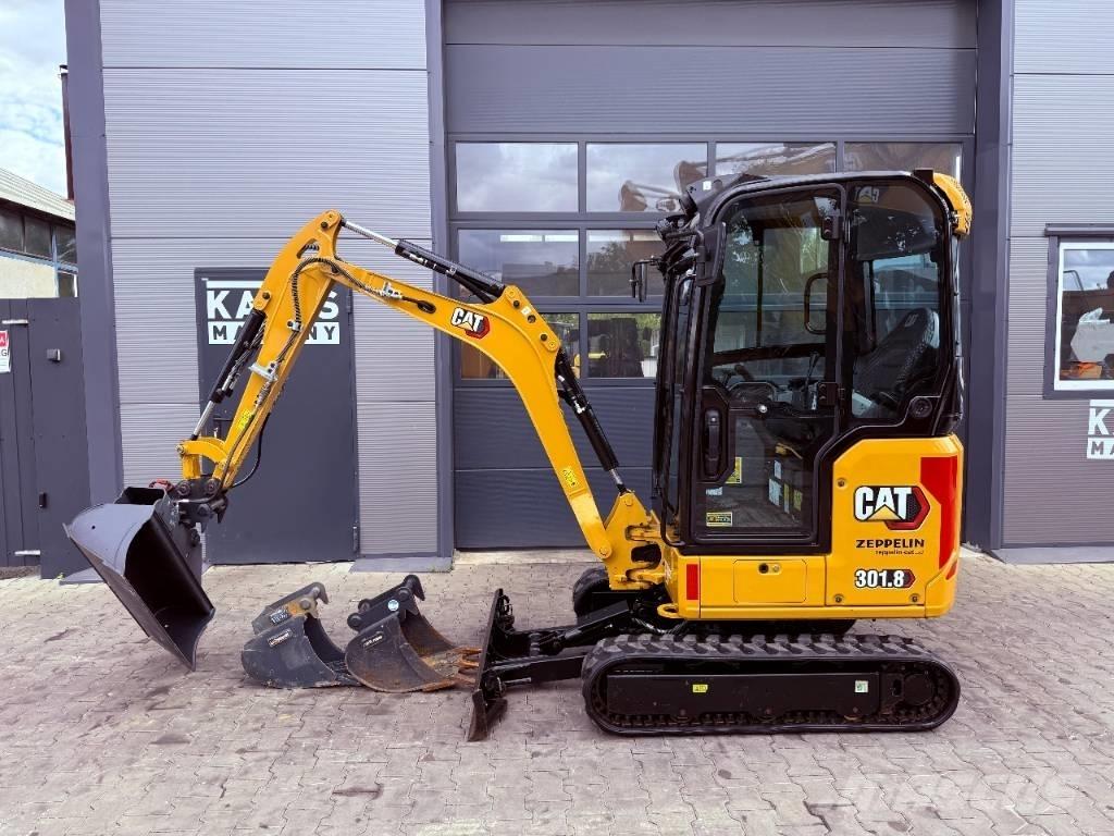 CAT 301.8 Mini kotrók < 7t