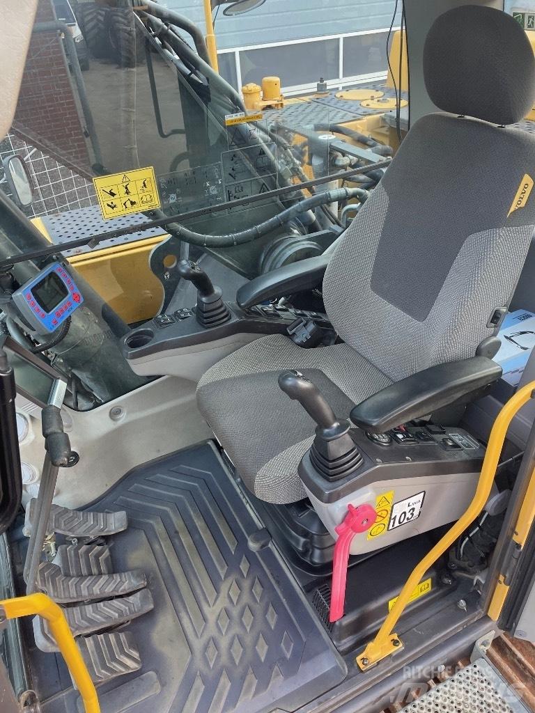 Volvo EC250DL Lánctalpas kotrók