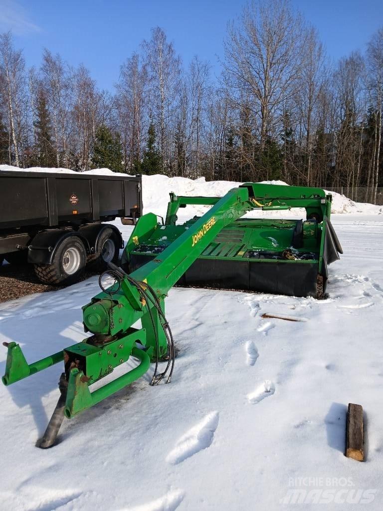 John Deere 735 Öntöző Kaszák