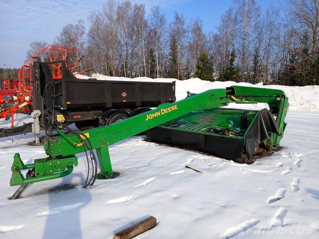 John Deere 735 Öntöző Kaszák