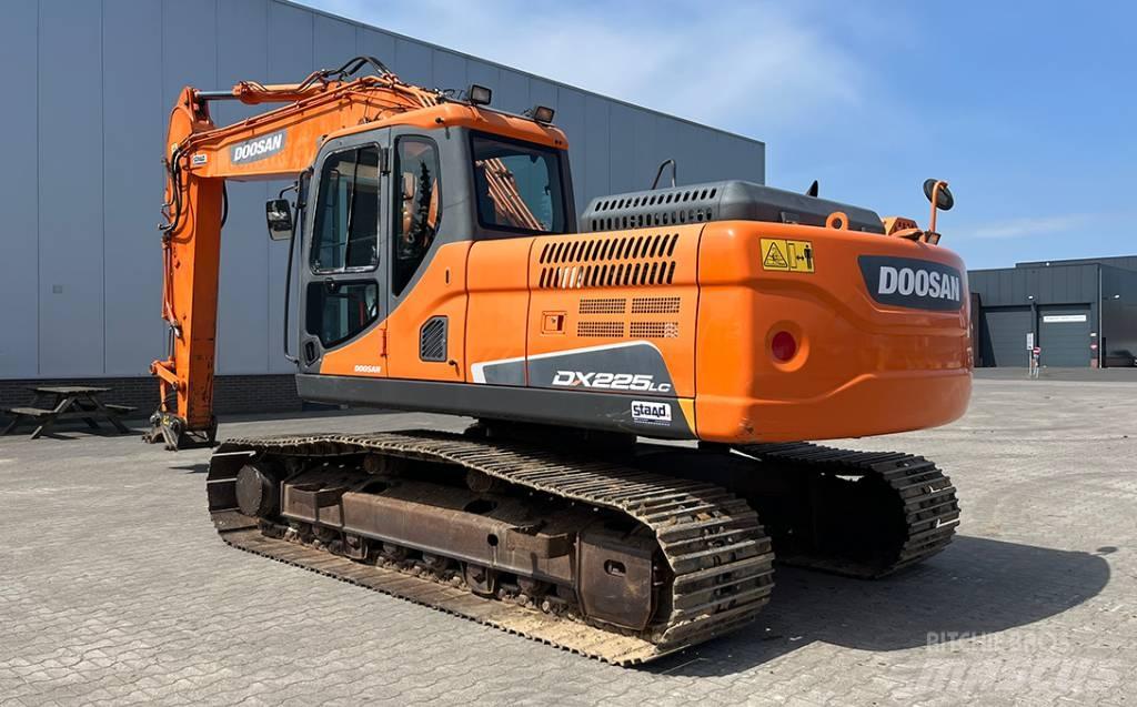 Doosan DX 225 LC-3 Lánctalpas kotrók