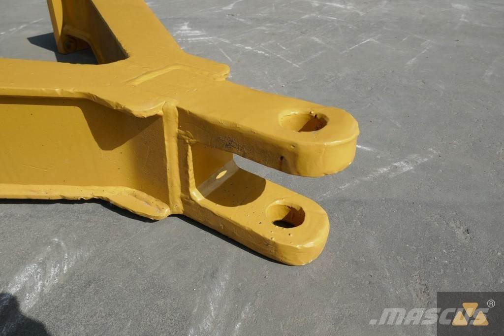 CAT D6 Drawbar Haszonjárművek - Egyéb
