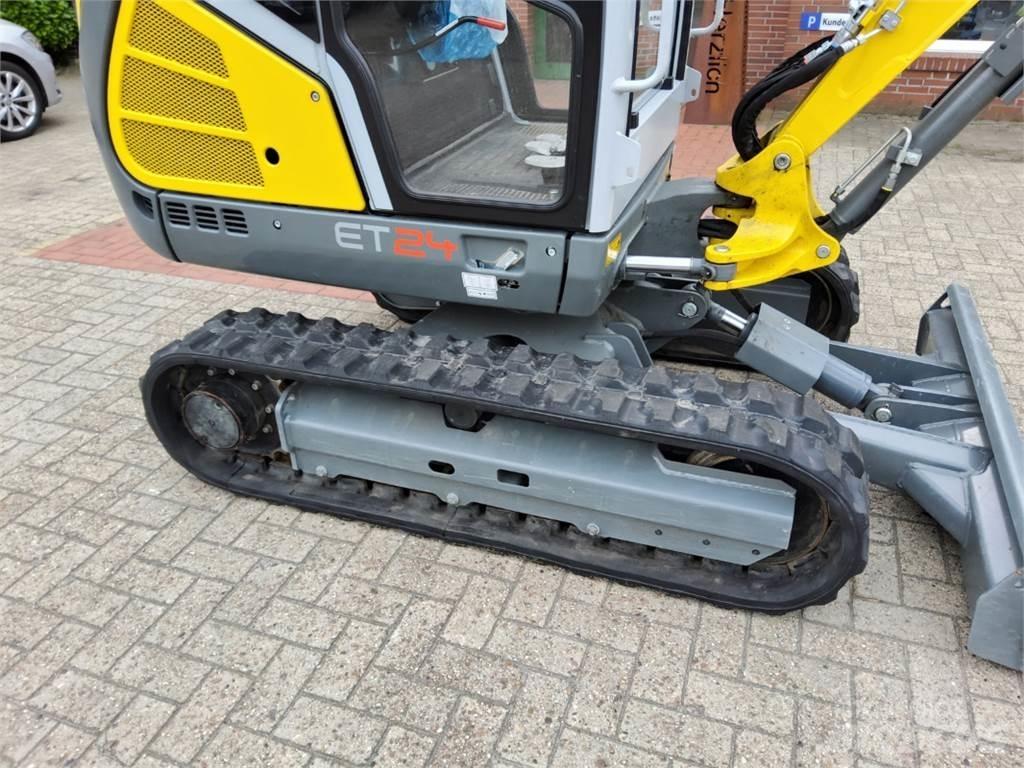 Wacker ET 24 Mini kotrók < 7t