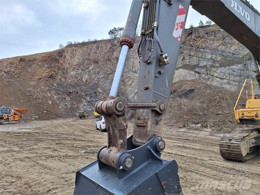 Volvo EC 240 CL Építőipar - Egyebek