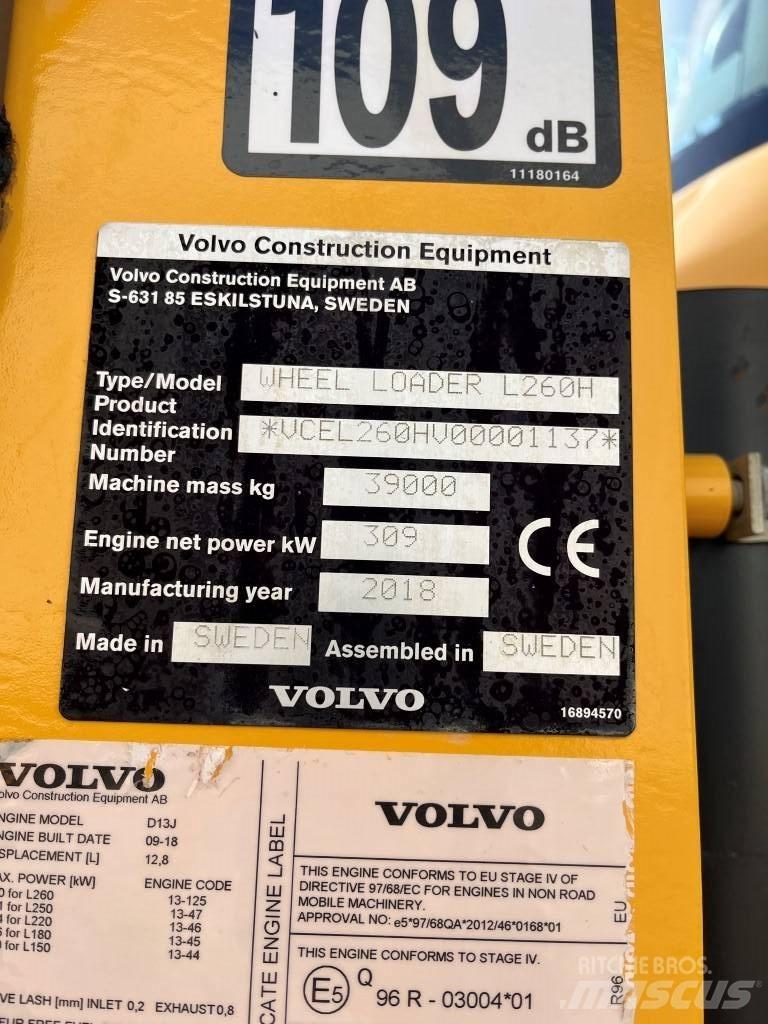 Volvo L260H Gumikerekes homlokrakodók