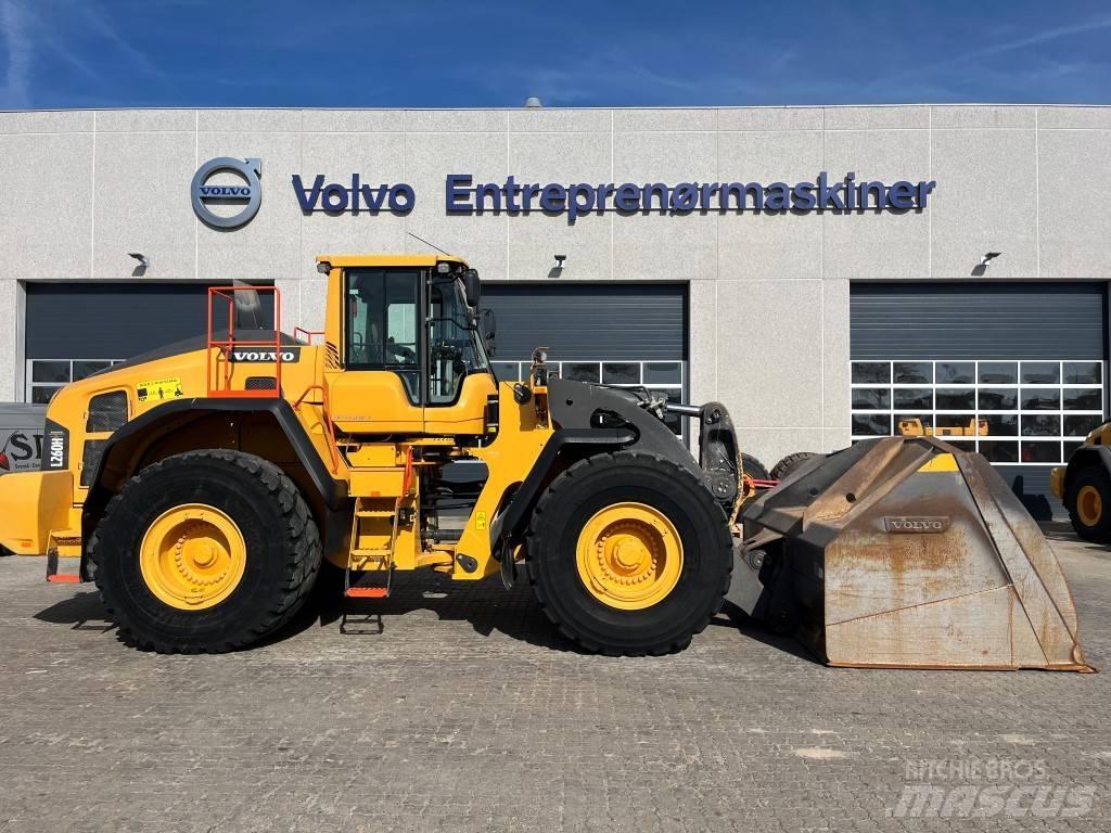 Volvo L260H Gumikerekes homlokrakodók