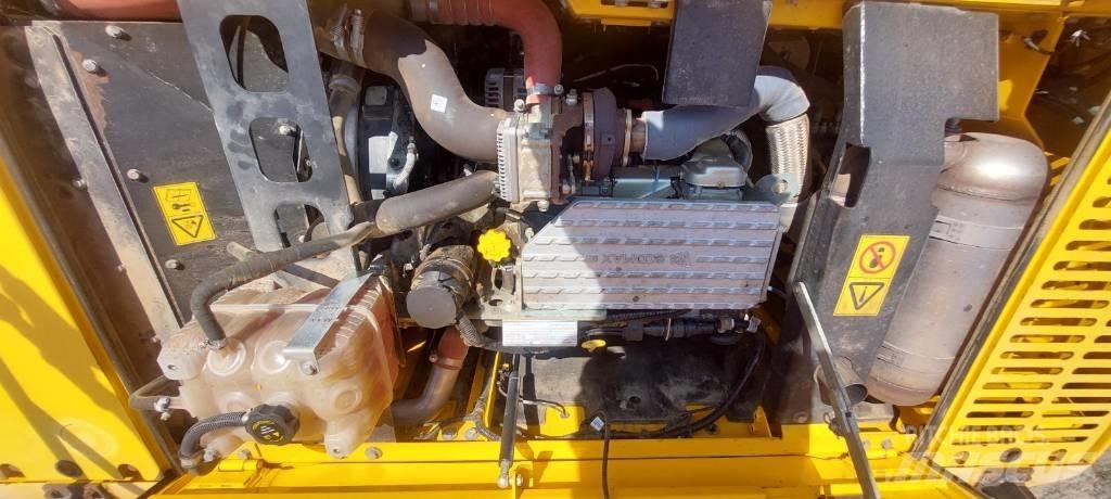 JCB JS 220 X Lánctalpas kotrók