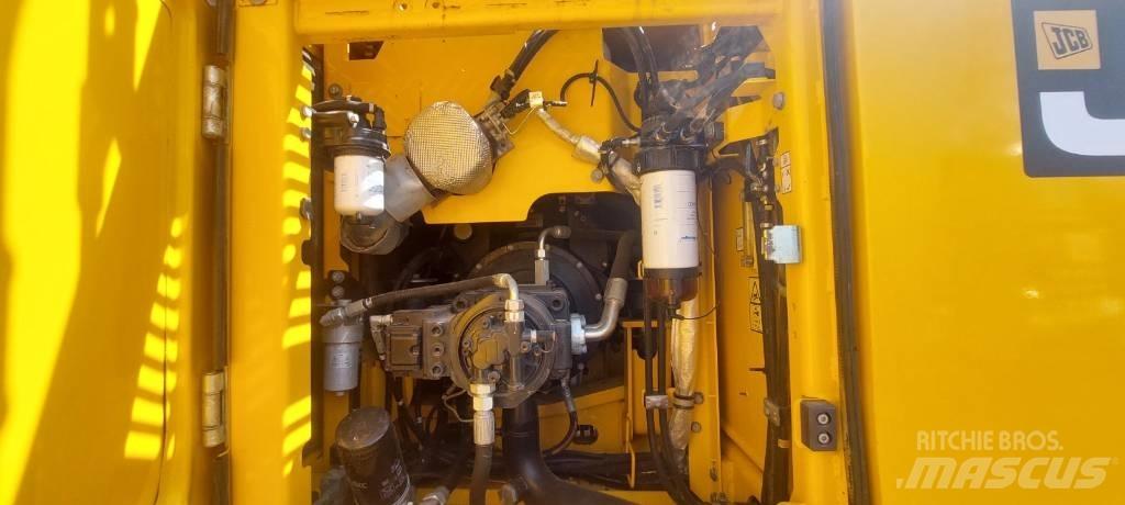 JCB JS 220 X Lánctalpas kotrók