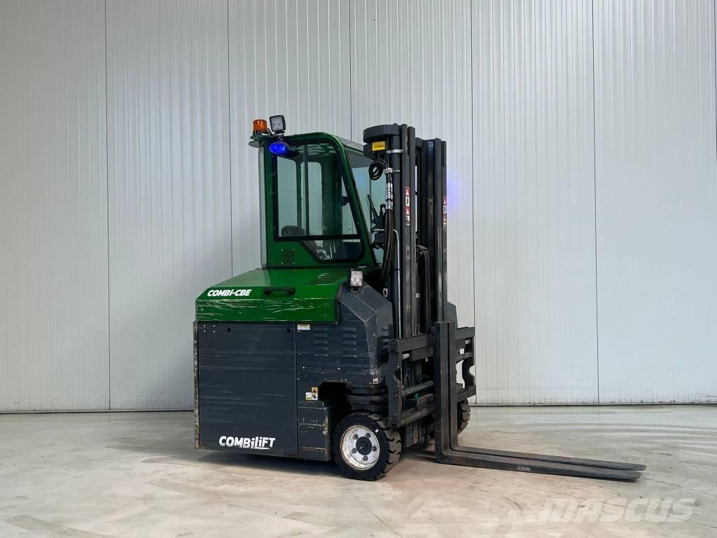 Combilift CBE2500 Tolóoszlopos négyutas targonca