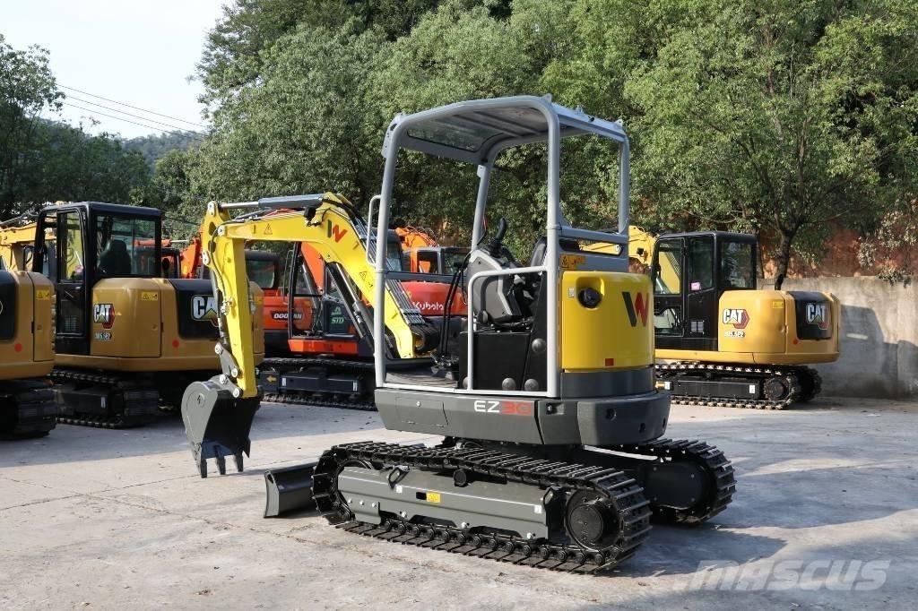 Wacker Neuson EZ 30 Lánctalpas kotrók