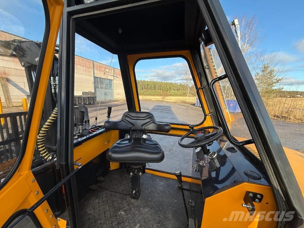  Kinetic 8x8 Kihordók