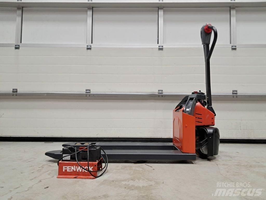 Linde MT12 Alacsony emelőkocsi