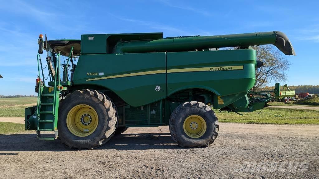 John Deere S 670 i Kombájnok