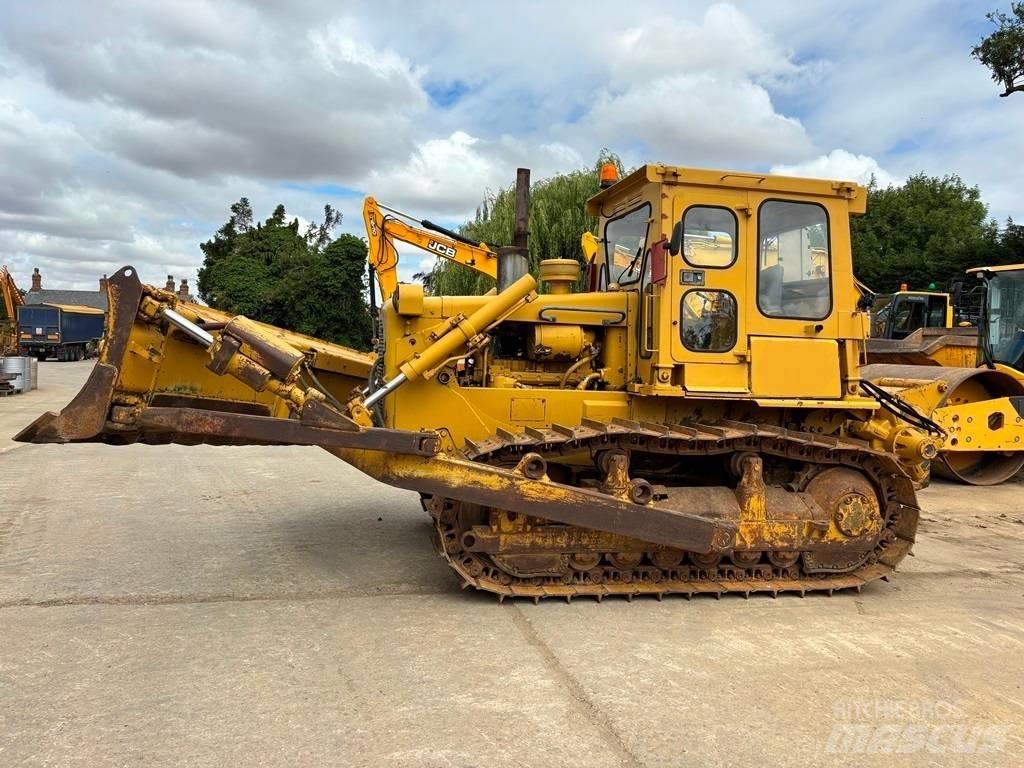 CAT D 6 D lánctalpas dózerek
