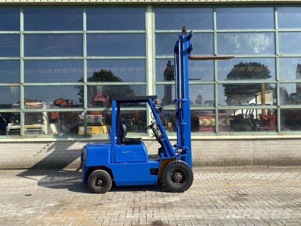 Komatsu FD 28-10 Dízel targoncák