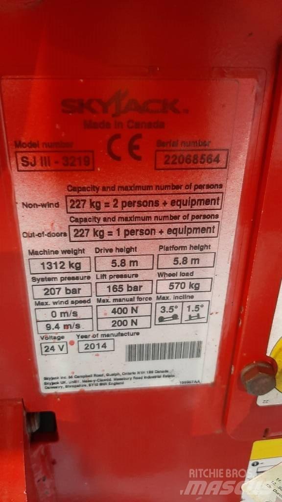 SkyJack SJIII 3219 Ollós emelők