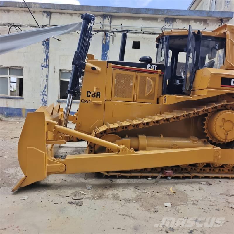 CAT D 8 R lánctalpas dózerek