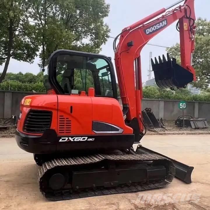 Doosan DX60-9C Mini kotrók < 7t