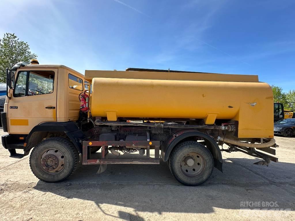 Mercedes-Benz 1317 Tartályos teherautók