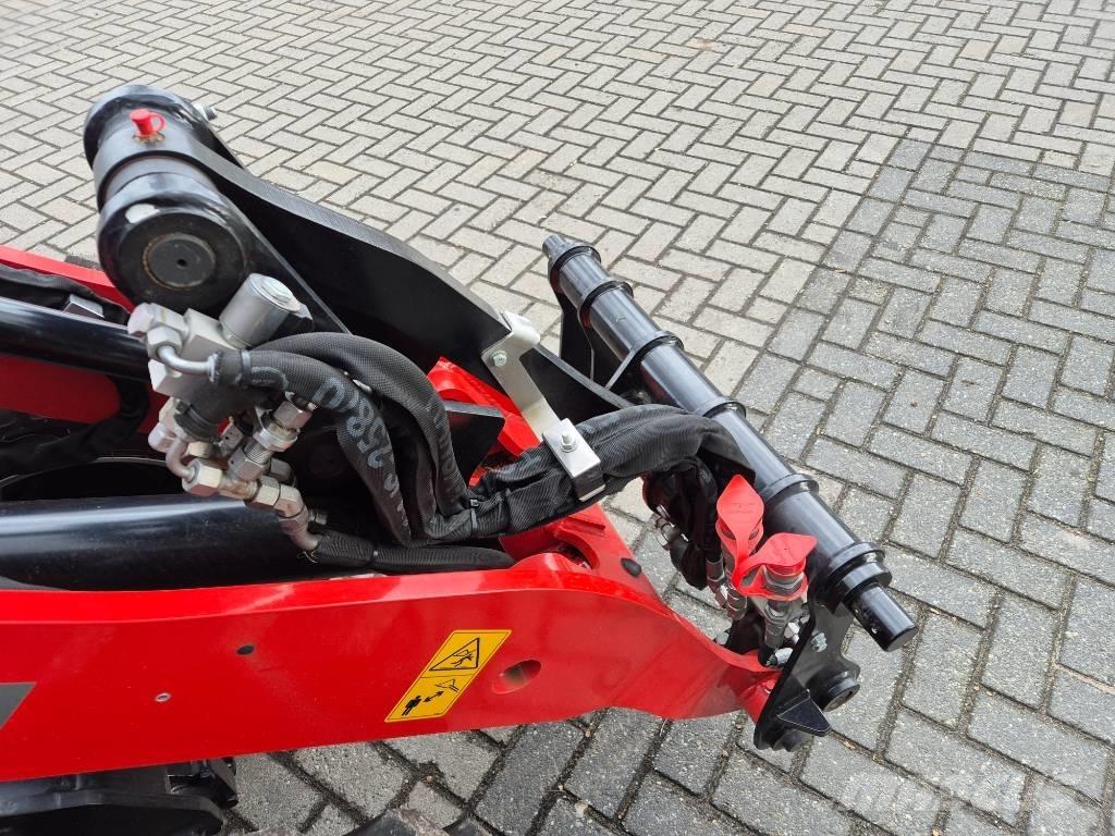 Manitou MLA 3-25 H Mini homlokrakodók