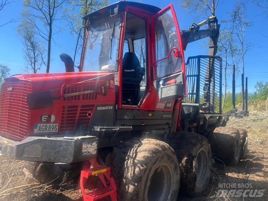 Komatsu 845 Kihordók