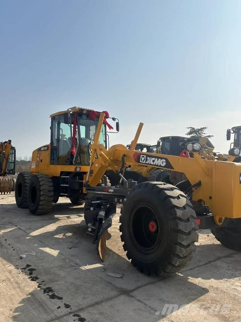 XCMG GR 2153 Gréderek