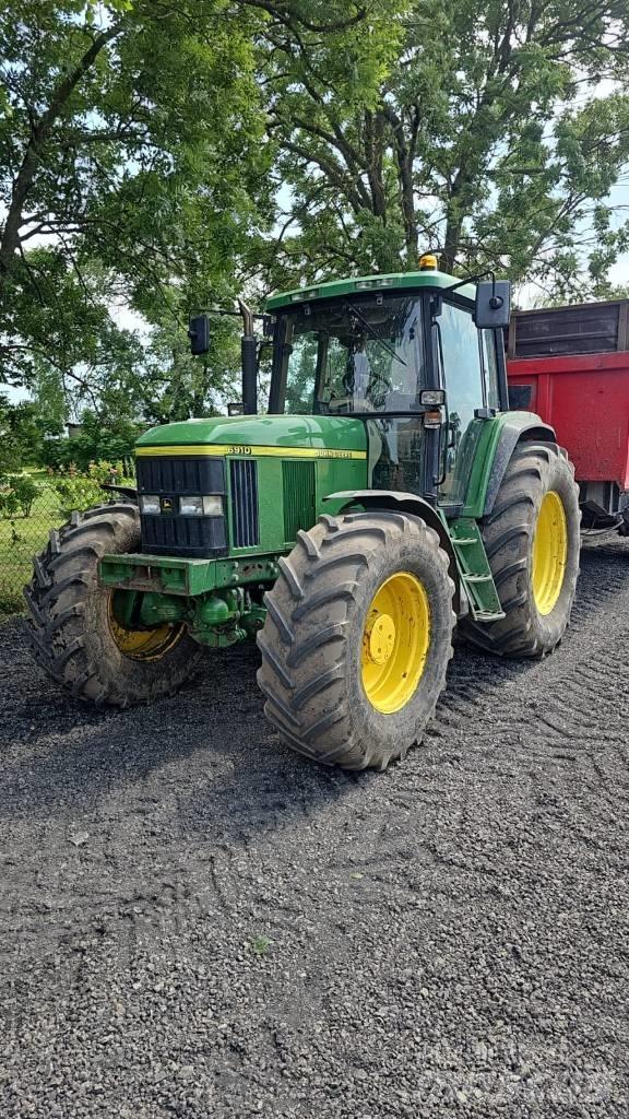 John Deere 6910 Traktorok