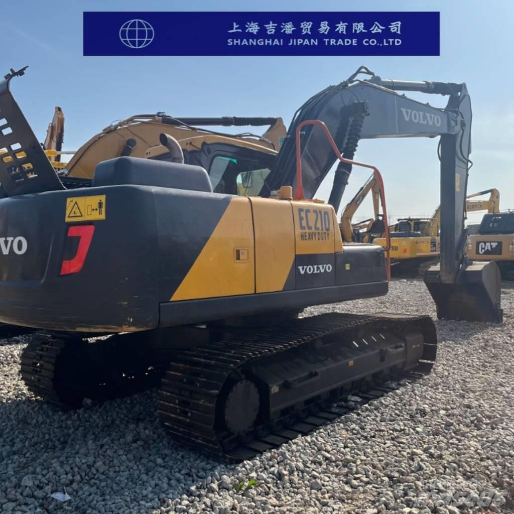 Komatsu PC 210 Lánctalpas kotrók