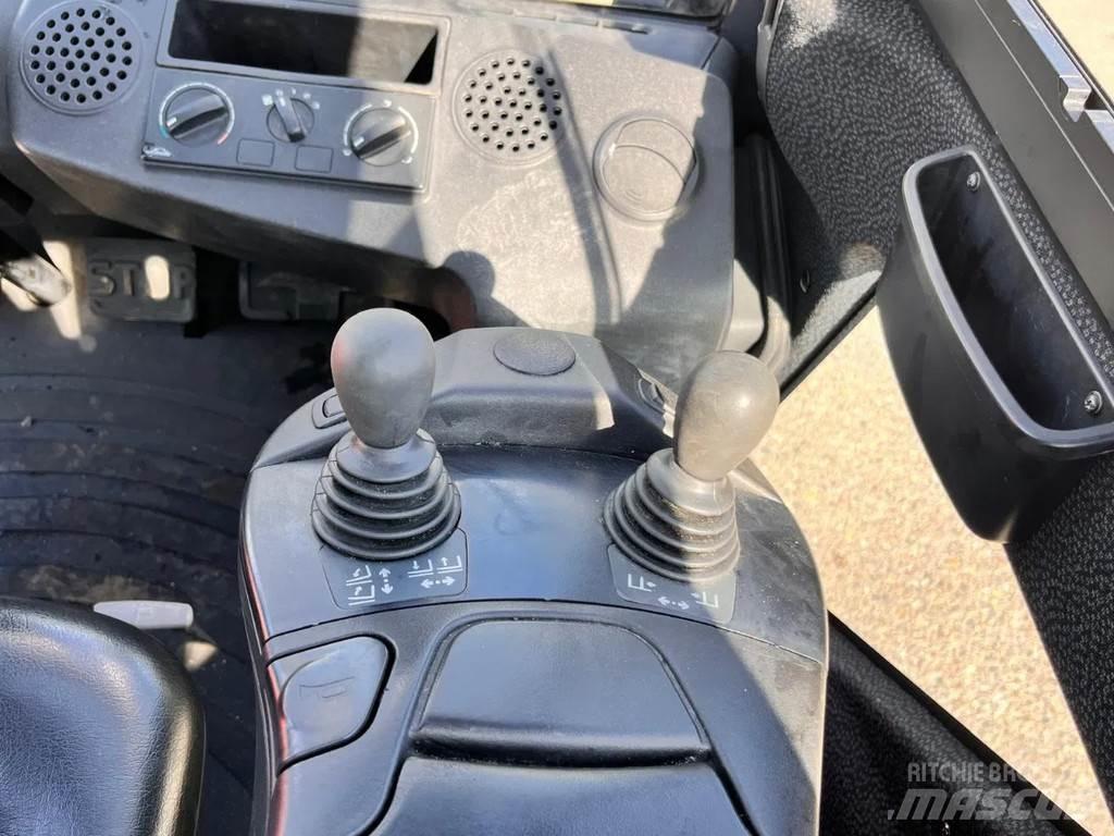 Linde H35T-02 Gázüzemű targoncák
