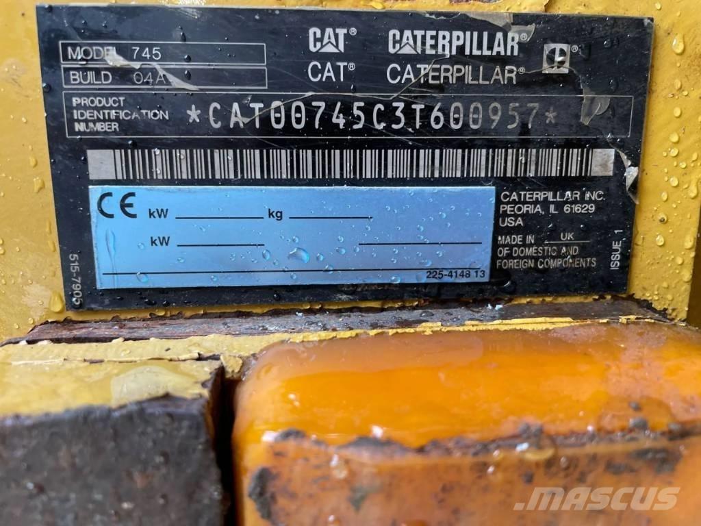 CAT 745 04A Csuklósdömperek