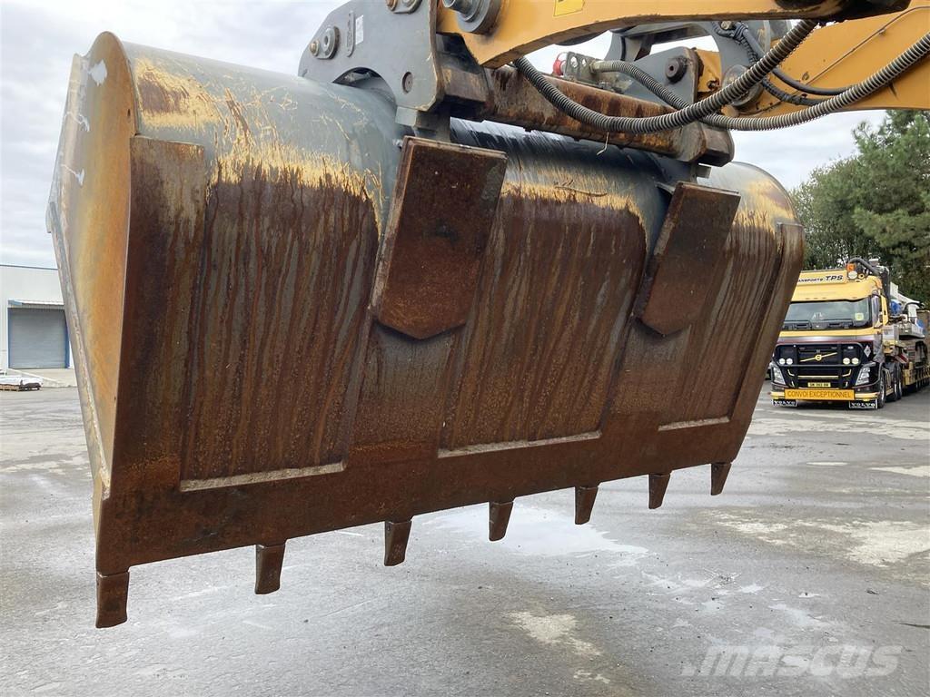 Liebherr L 538 Gumikerekes homlokrakodók