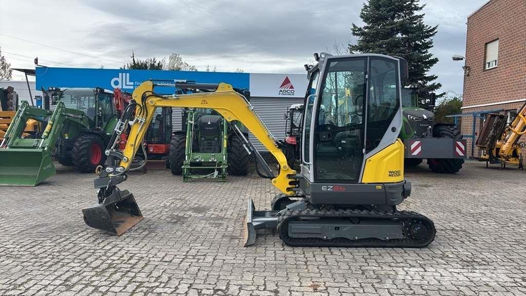 Wacker Neuson EZ26 Mini kotrók < 7t