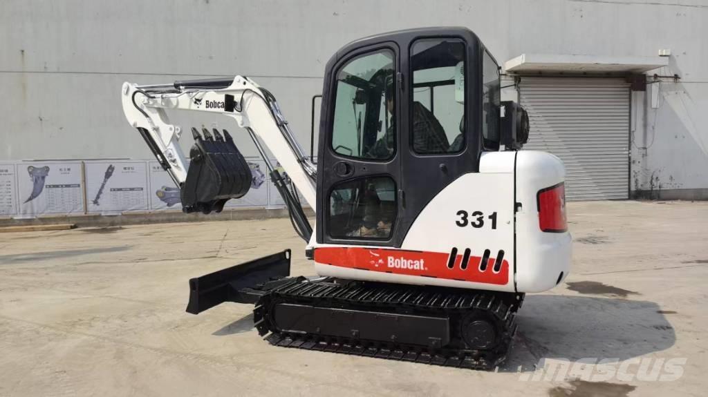 Bobcat 331 Mini kotrók < 7t