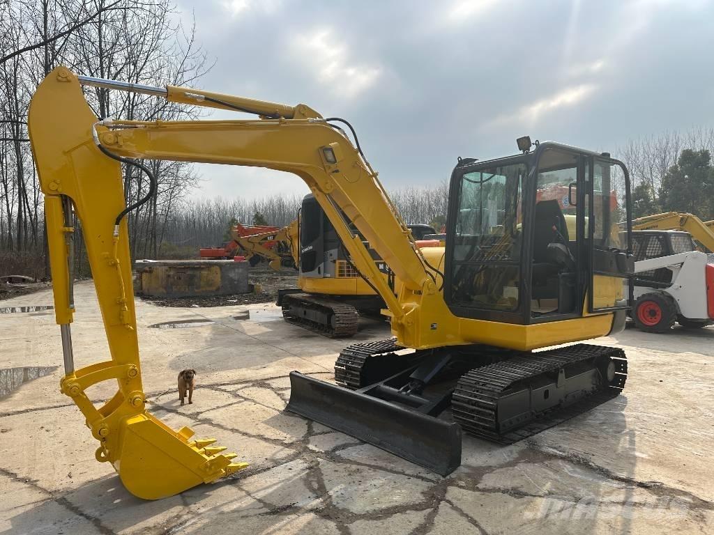 Komatsu PC56-7 Lánctalpas kotrók