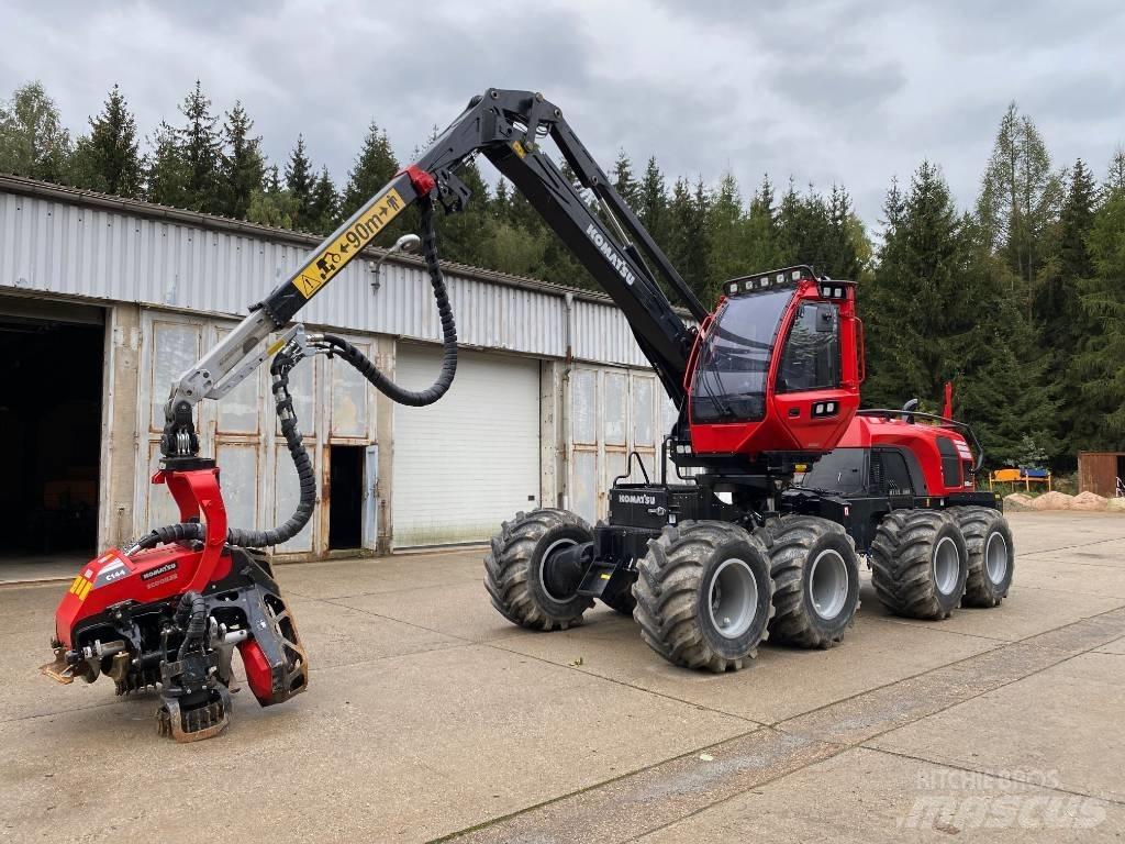 Komatsu 931 Betakarítók