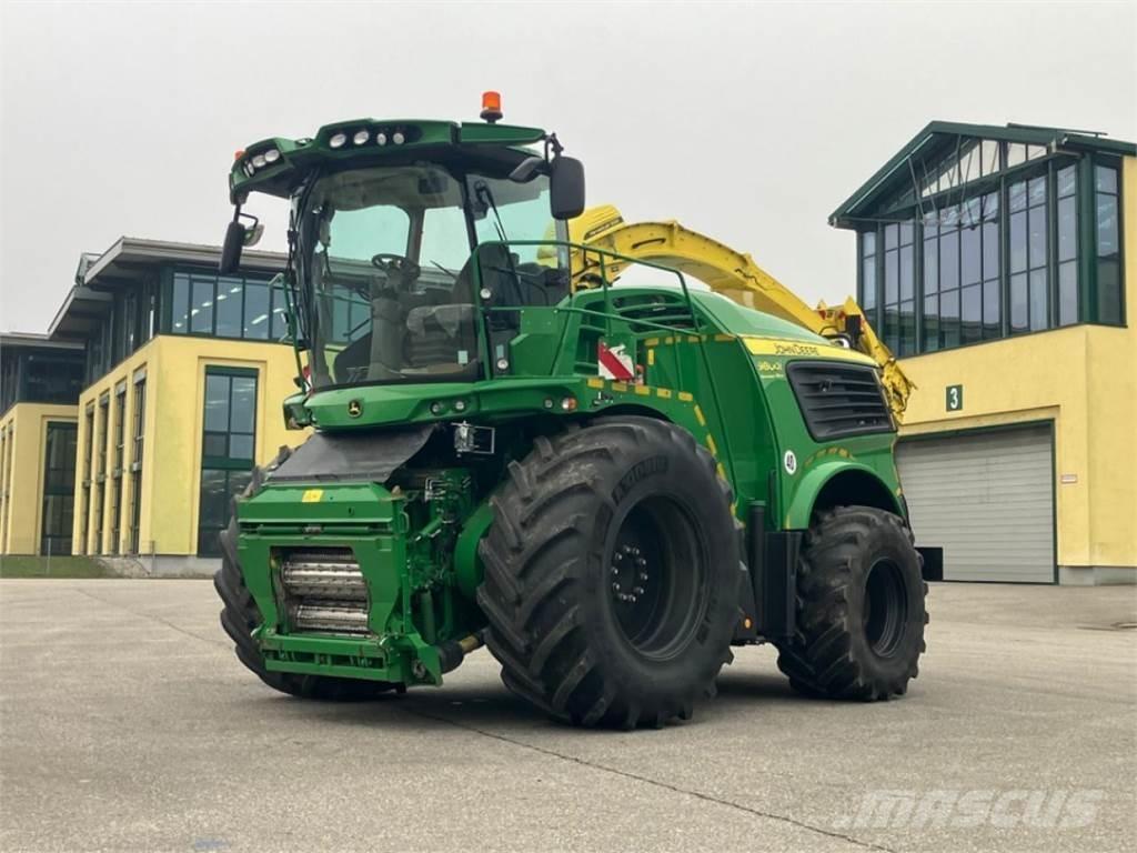 John Deere 9800i Önjáró szecskázók