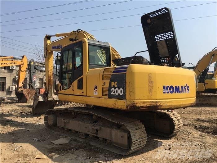 Komatsu PC 200-8 Lánctalpas kotrók