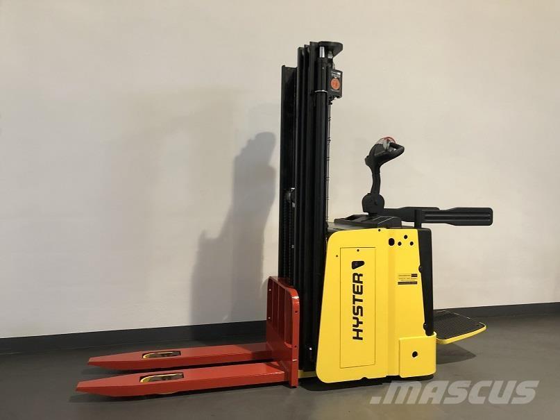 Hyster S1.5S IL Elektromos gyalogkíséretű targoncák
