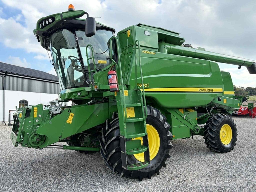 John Deere T 670 i Kombájnok
