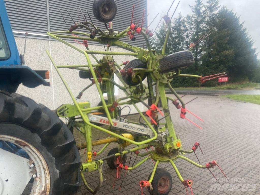 CLAAS Volto 770 Rendkészítő