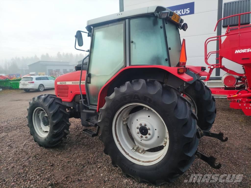 Massey Ferguson 4245 Traktorok