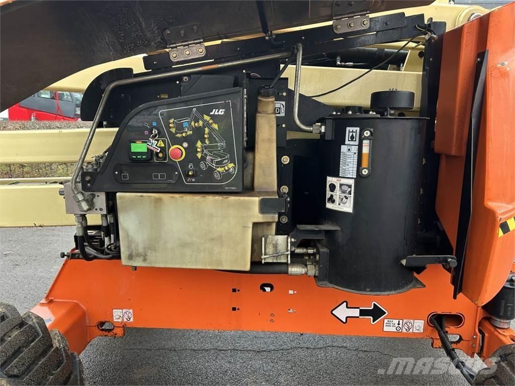 JLG 520AJ (2633) Karos emelők