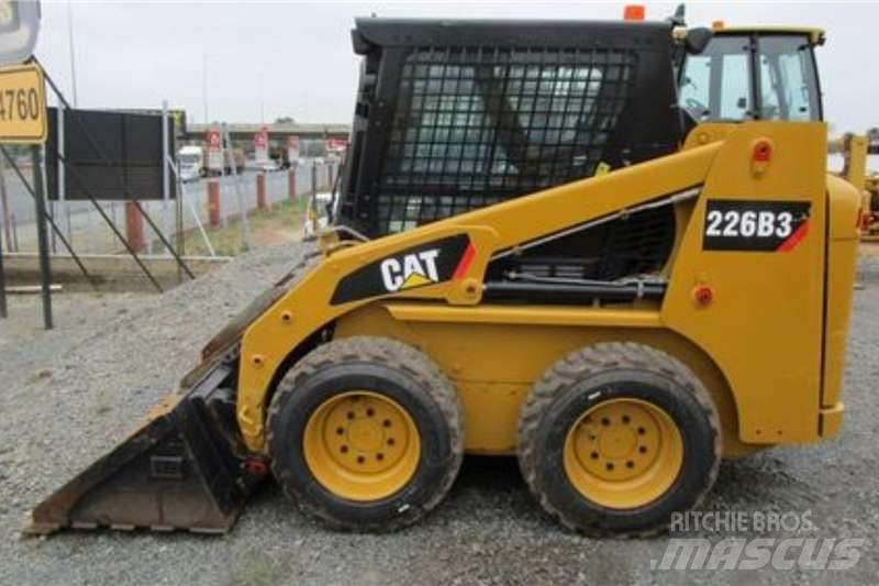 CAT 226B3 Egyéb